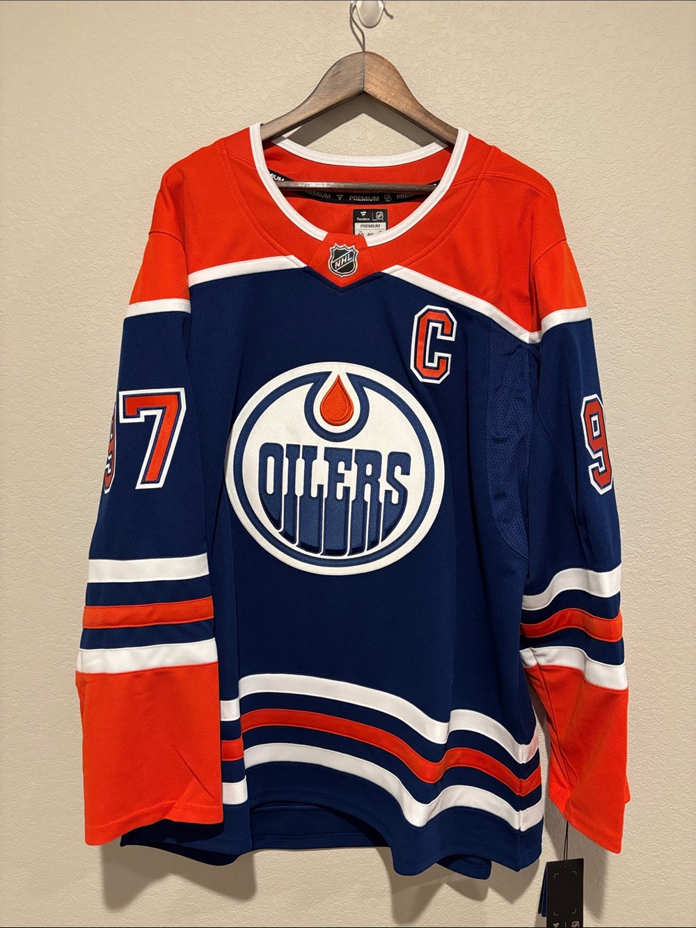 Fanatics Premium #97 Conner McDavid Edmonton Oilers.Hockey Jersey Size 60 (XXXL)